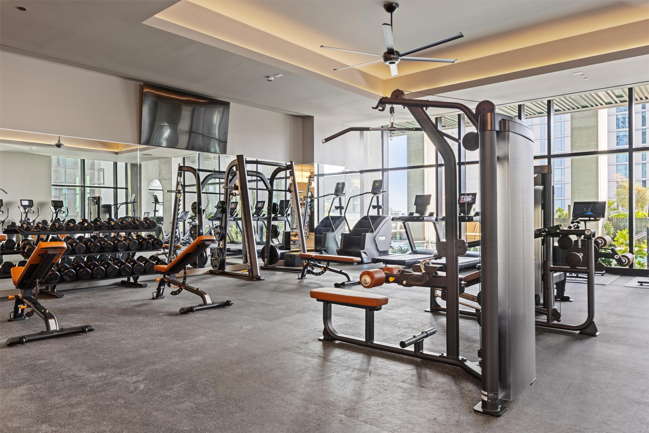 610 Davis Street, Unit 2909 Austin, TX 78701 - Photo 23 of 32 a view of a room with gym equipment