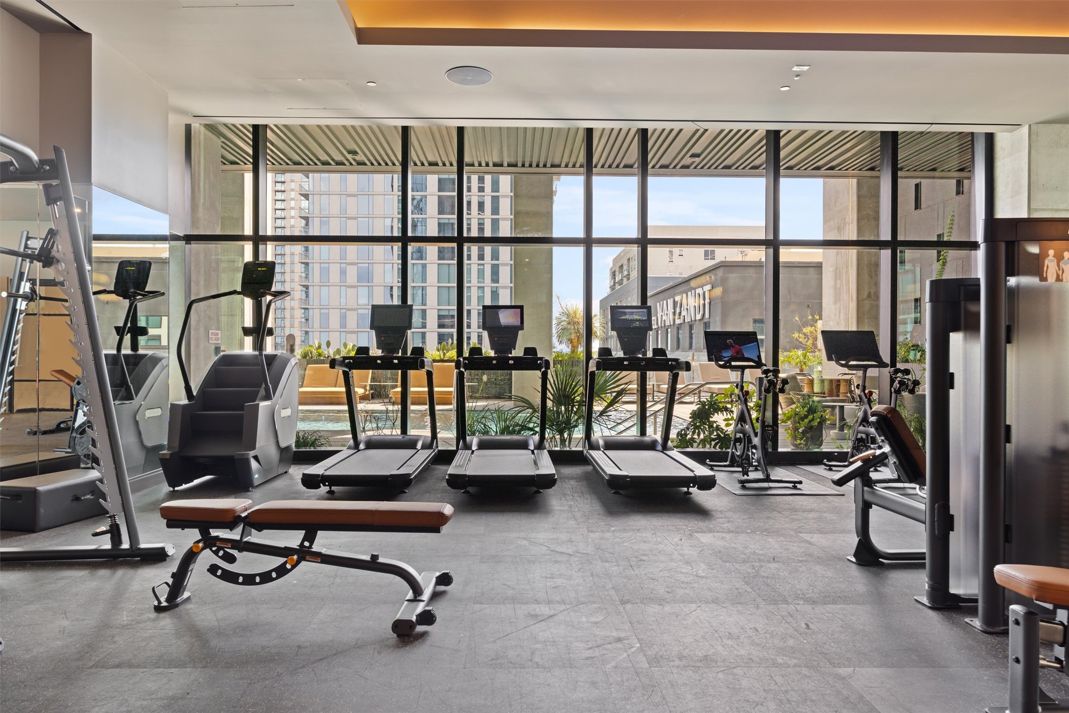 610 Davis Street, Unit 2909 Austin, TX 78701 - Photo 24 of 32 a view of a room with gym equipment