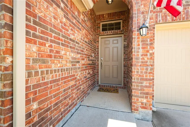 a front view of house with yard