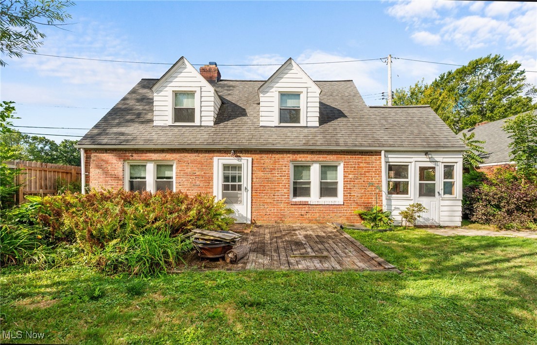 650 Mannering Road Eastlake, OH 44095 - Photo 2 of 22 Gallery Image 2