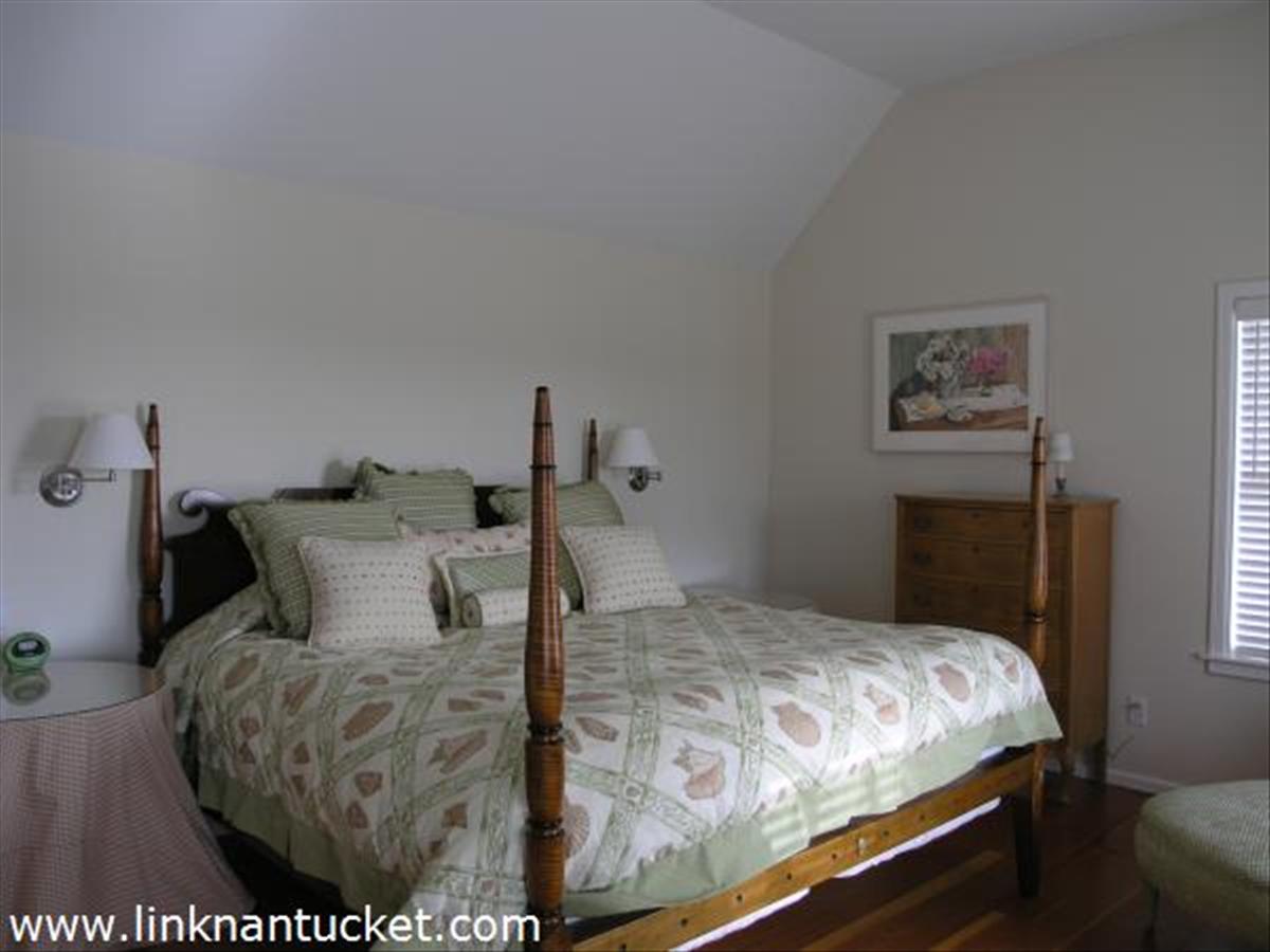 170 Cliff Road Nantucket, MA 02554 - Photo 7 of 13 Gallery Image 7