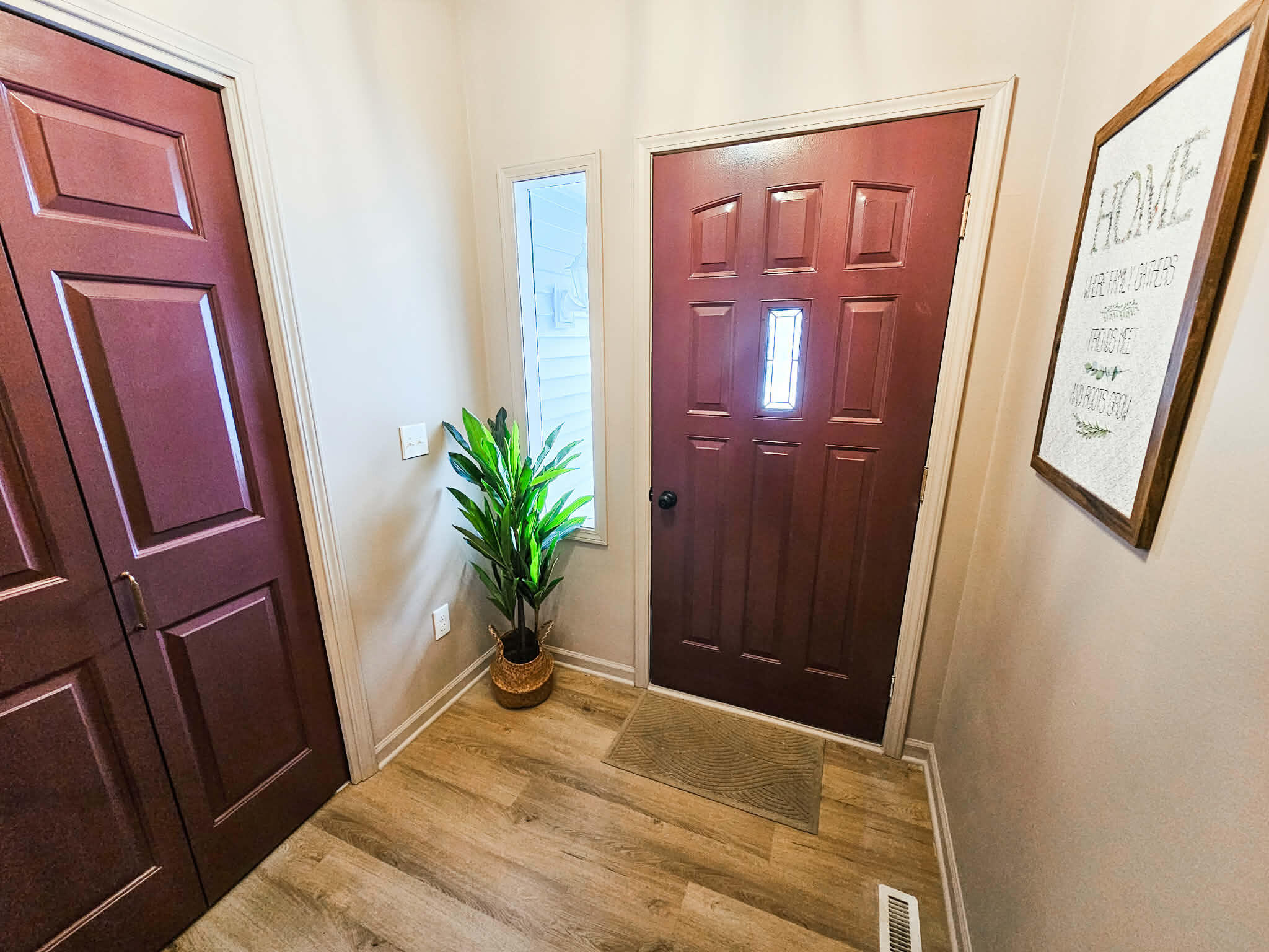 909 Barton Street Otsego, MI 49078 - Photo 4 of 58 b12