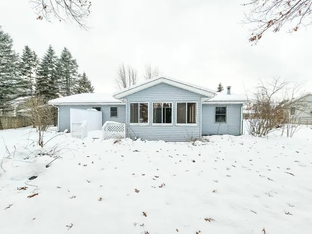 $363,700 | 909 Barton Street, Otsego, MI 49078