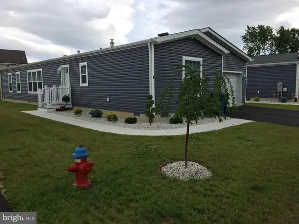 $1,800 | 6 Edgewater Drive, Magnolia, DE 19962