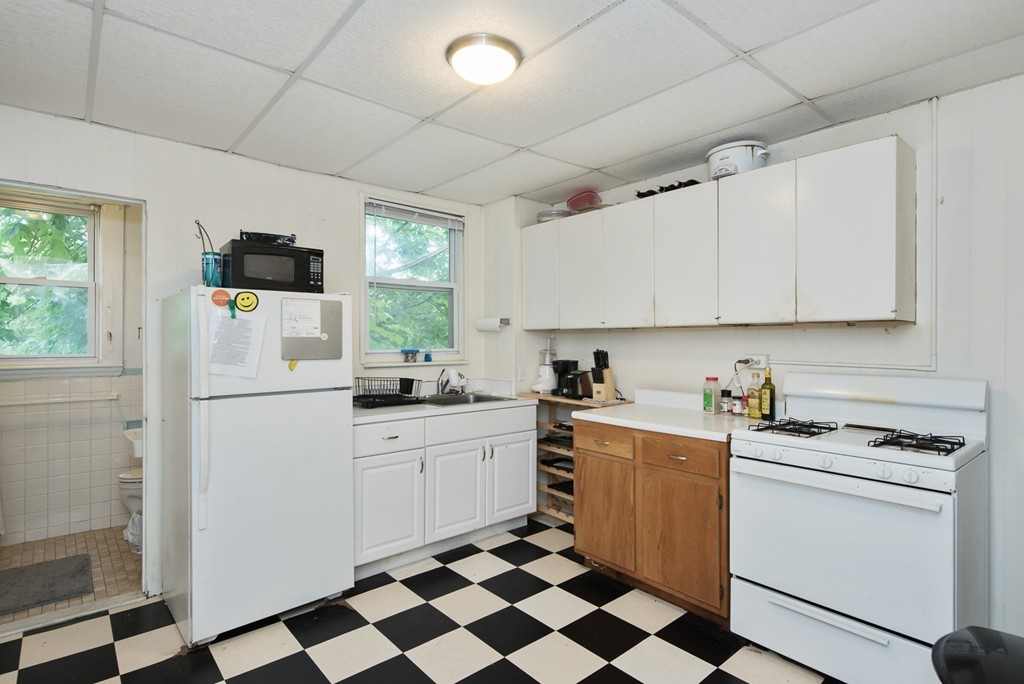 14 Leamington Road Boston, MA 02135 - Photo 7 of 21 Gallery Image 7
