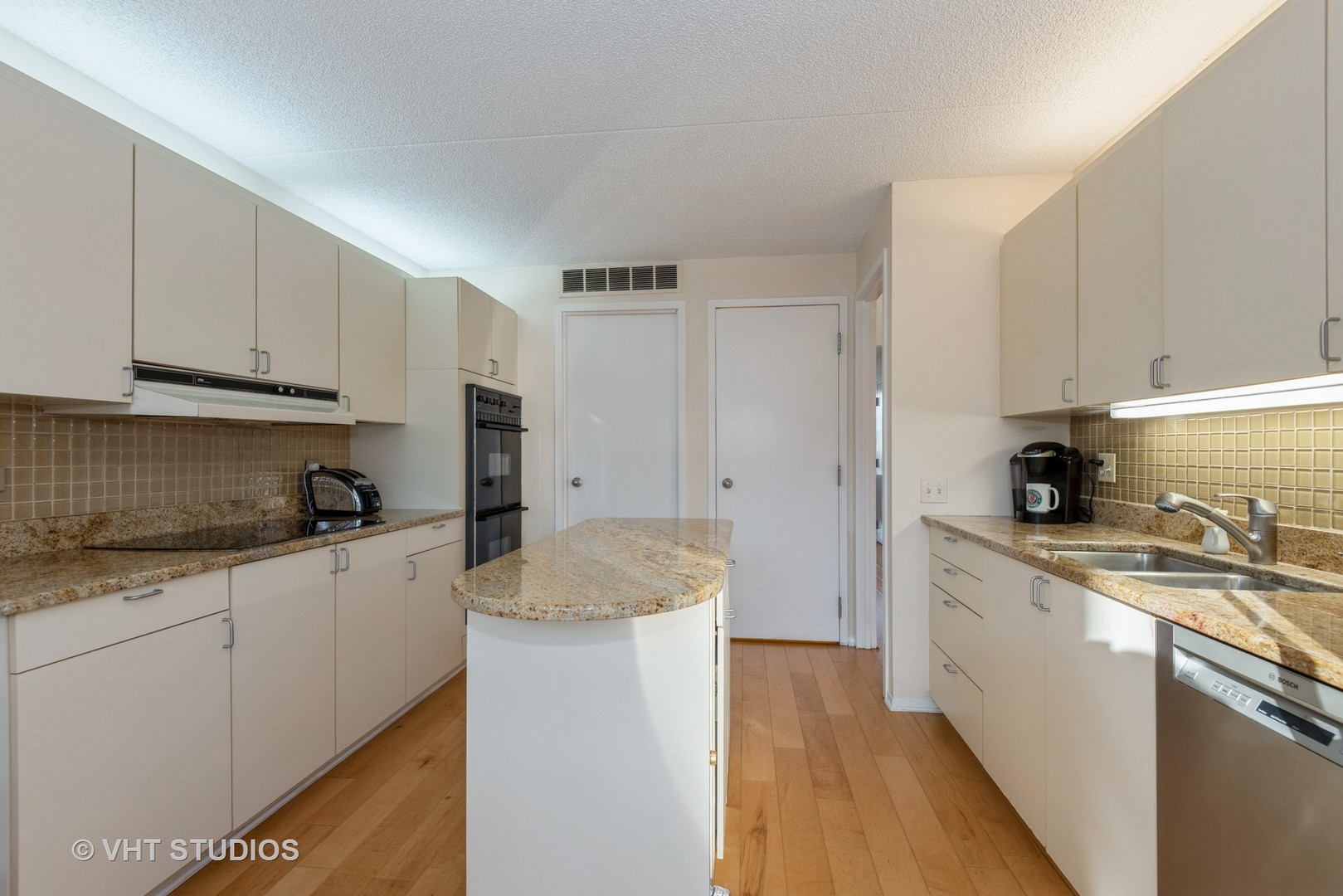 1683 Seton Road Northbrook, IL 60062 - Photo 7 of 16