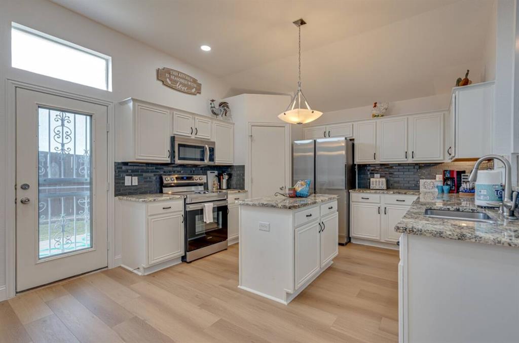 4908 Rustic Ridge Drive McKinney, TX 75071 - Photo 5 of 22