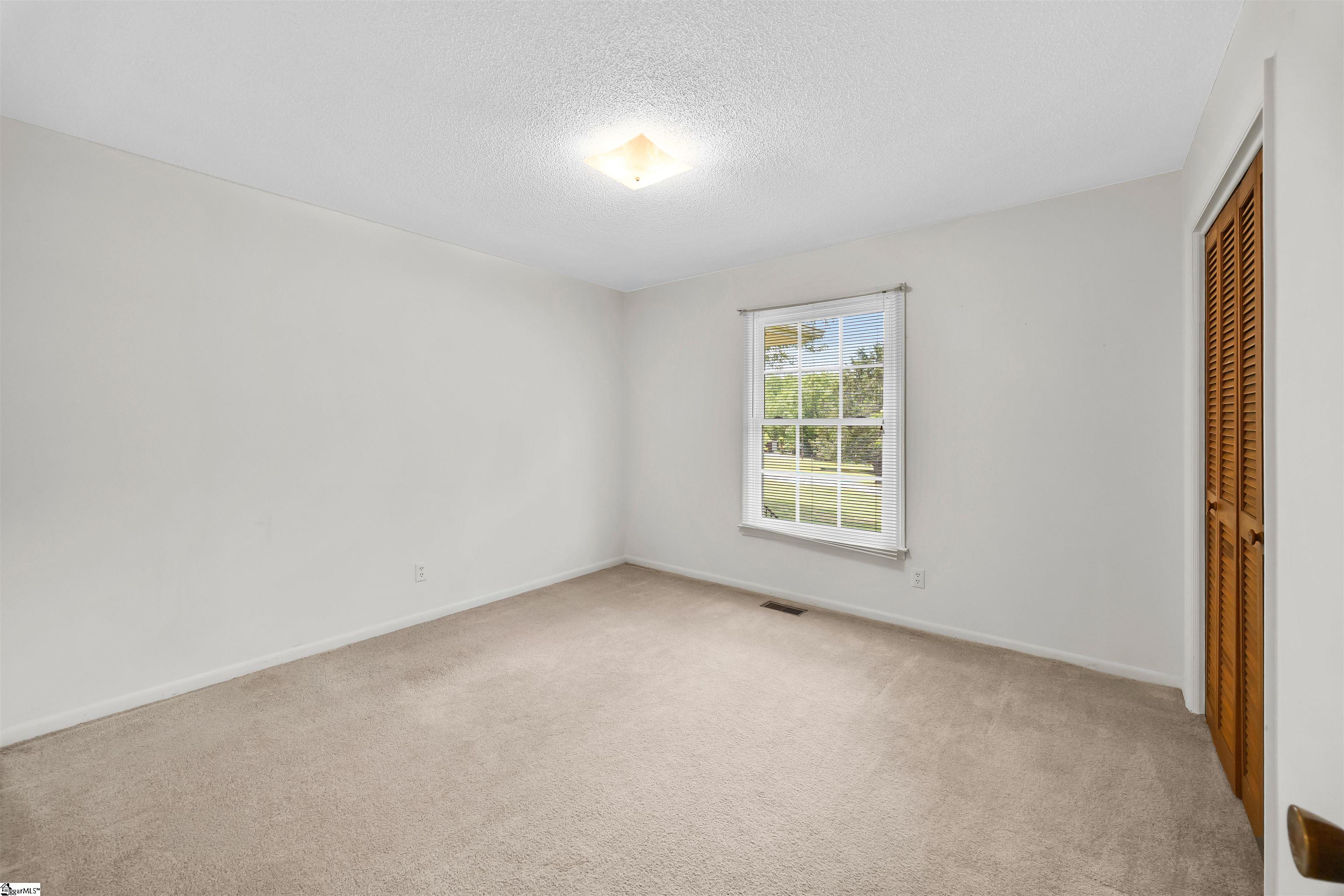631 River Oak Circle Inman, SC 29349 - Photo 7 of 25