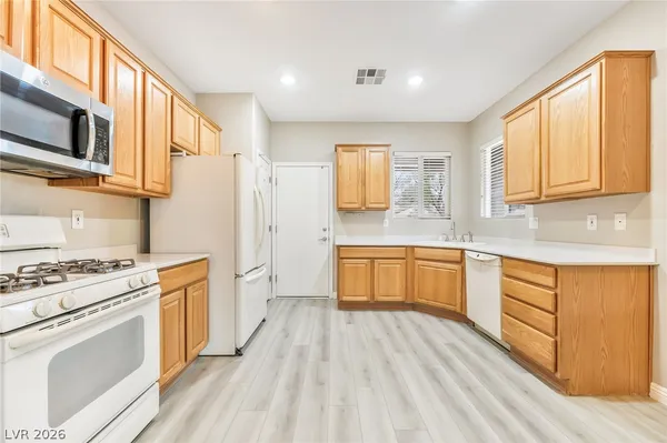 $1,825 | 2522 Evening Twilight Avenue, Henderson, NV 89044