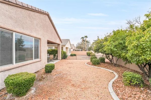 $1,825 | 2522 Evening Twilight Avenue, Henderson, NV 89044