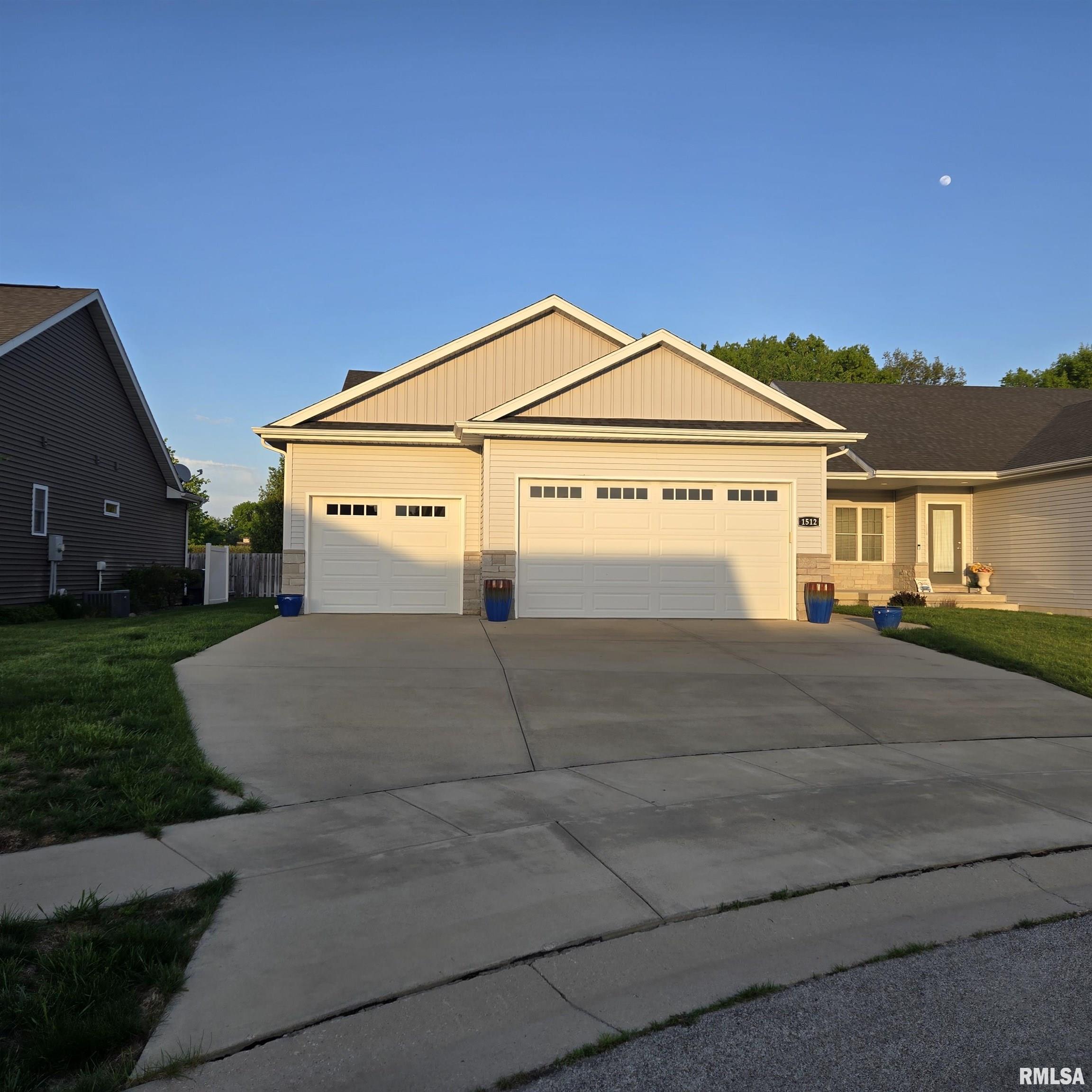 1512 Balfour Drive Springfield, IL 62711 - Photo 2 of 31