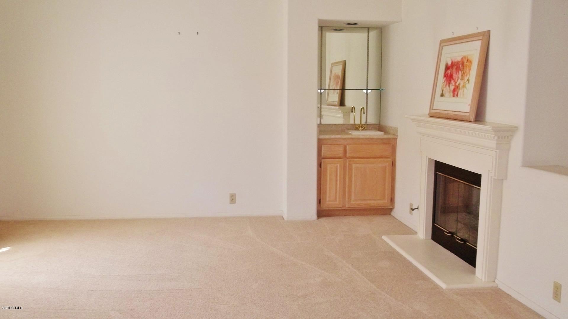 792 Manor Ridge Road Santa Paula, CA 93060 - Photo 6 of 22 100_3344