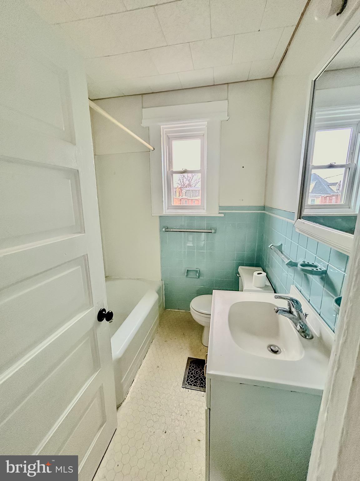 355 Nutt Road, Unit 2 Phoenixville, PA 19460 - Photo 3 of 9 bathroom