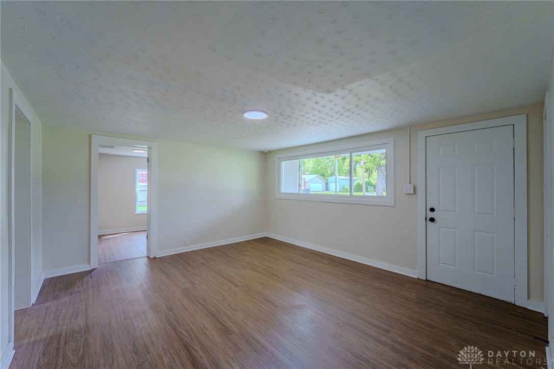 330 St Paul Avenue Springfield, OH 45504 - Photo 9 of 33