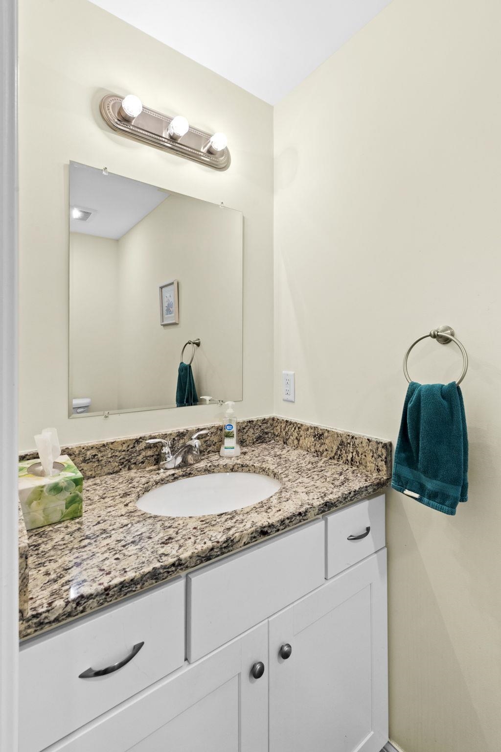 128 Ashworth Avenue, Unit 303 Hampton, NH 03842 - Photo 14 of 19