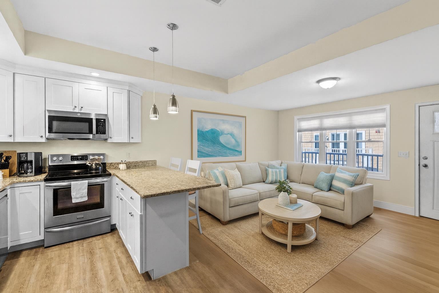 128 Ashworth Avenue, Unit 303 Hampton, NH 03842 - Photo 4 of 19