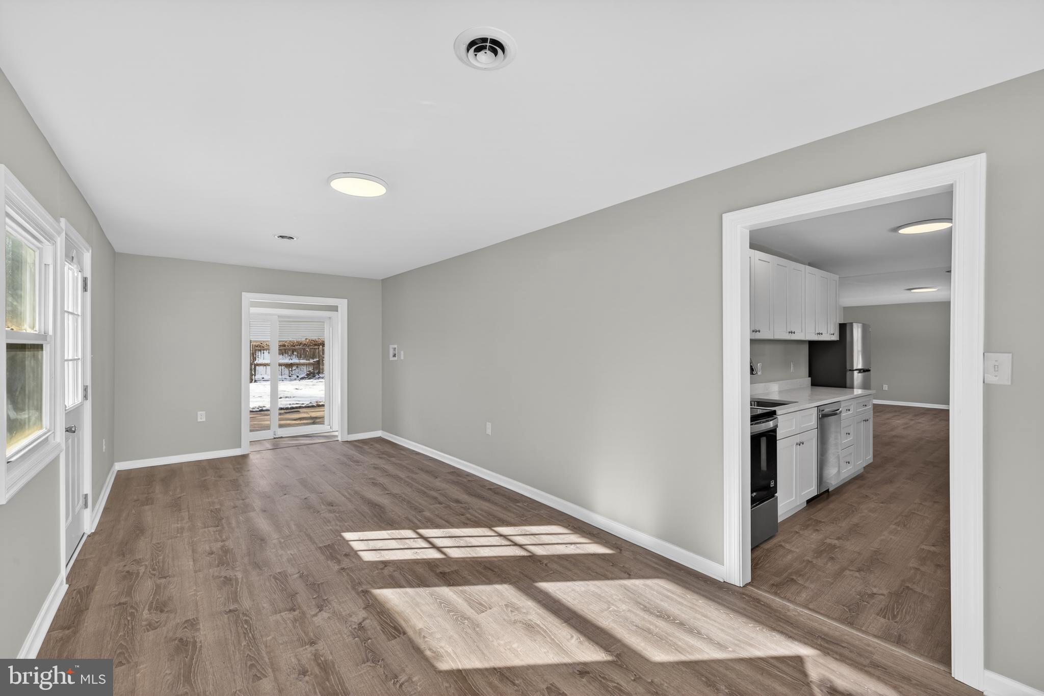 3 Marlyn Road Newark, DE 19713 - Photo 6 of 18 Family Room