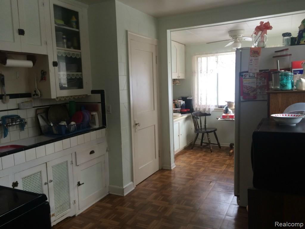 6685 Auburn Road Utica, MI 48317 - Photo 5 of 10 IMG_5781.jpg