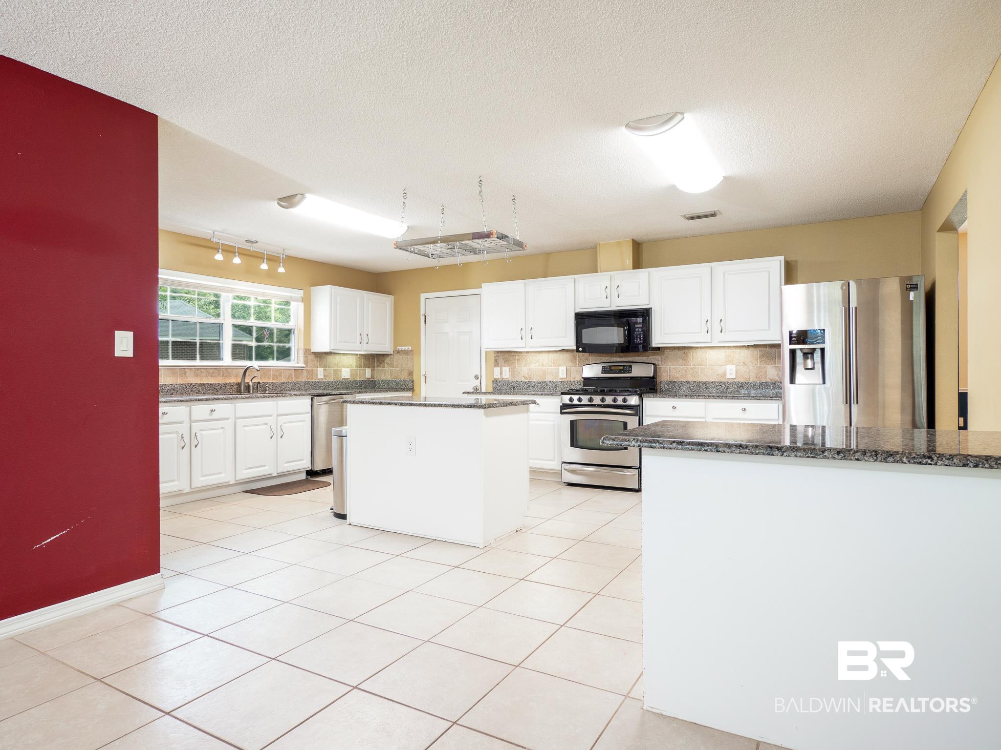 11559 Maple Court Daphne, AL 36526 - Photo 13 of 48