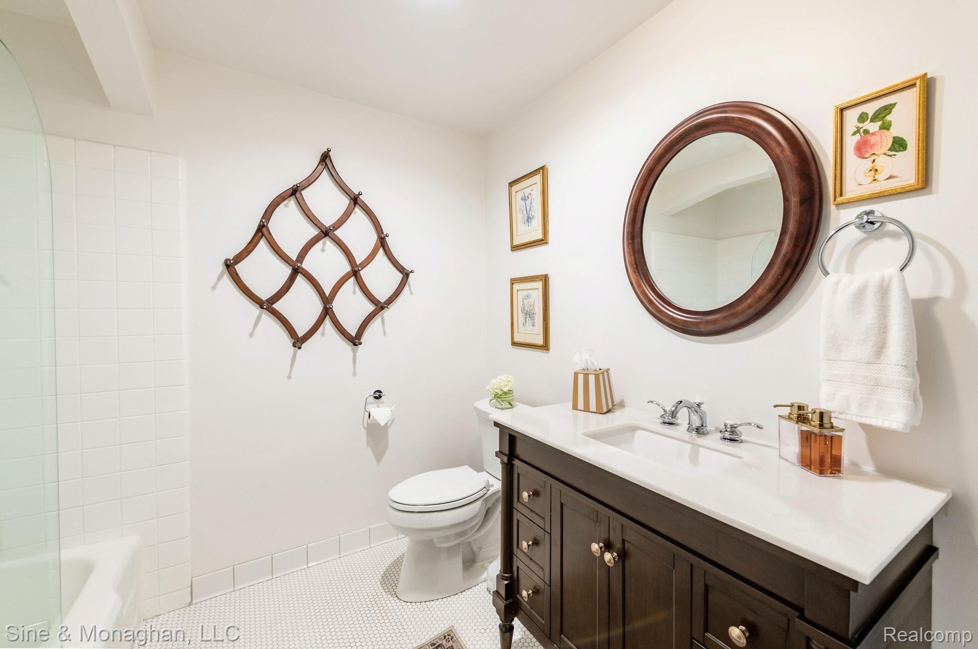 203 Moran Road Grosse Pointe, MI 48236 - Photo 22 of 56 DSC_8769.jpg