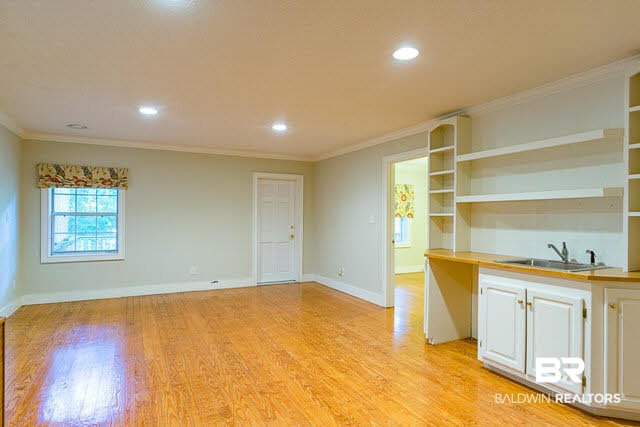 692 Deer Avenue Daphne, AL 36526 - Photo 11 of 26 MIL Sitting Area