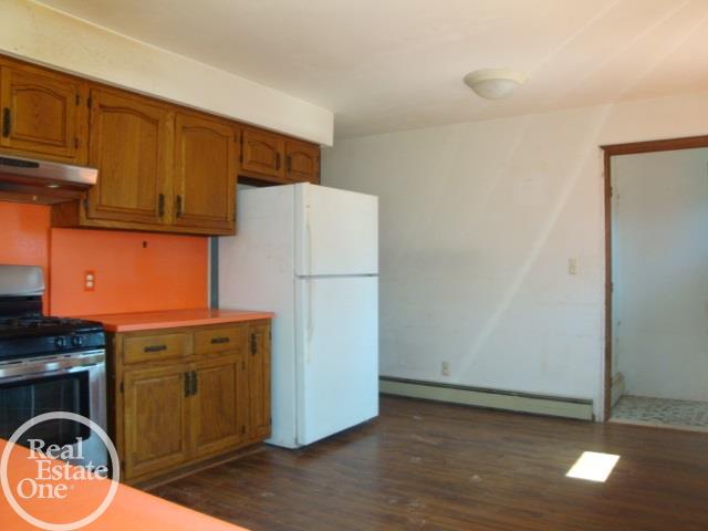 48814 Callens Road New Baltimore, MI 48047 - Photo 9 of 32 31374120-8.JPG