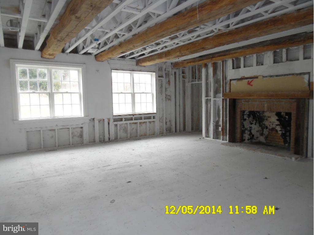 15314 Priceville Road Sparks, MD 21152 - Photo 11 of 28 Family Room