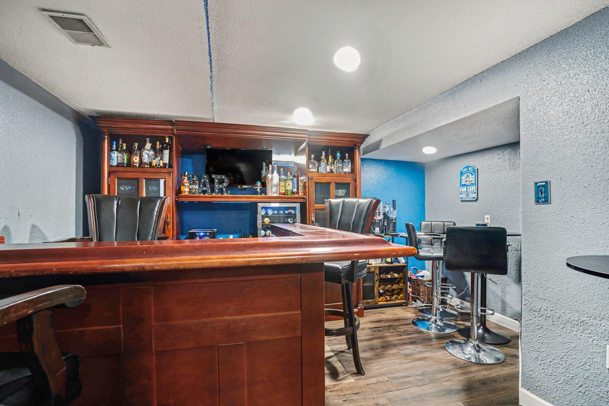 1524 Garrison Road Muskegon, MI 49441 - Photo 17 of 25 017_file_6062