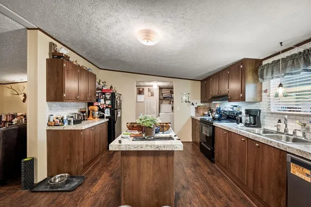 $585,000 | 14036 Old Texaco Road, Conroe, TX 77302