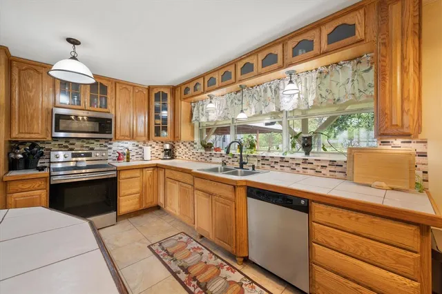 $585,000 | 14036 Old Texaco Road, Conroe, TX 77302