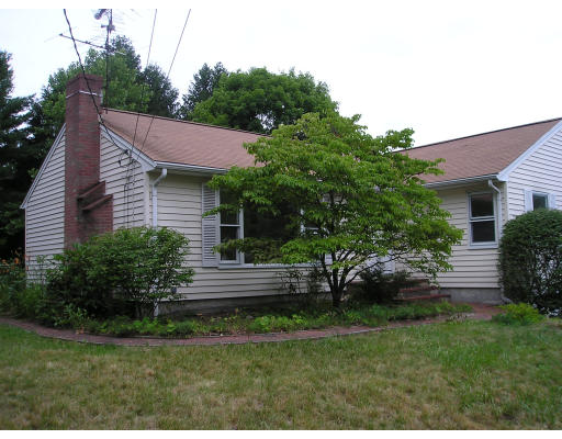 17 Margaret Road Sharon, MA 02067 - Photo 2 of 9 Gallery Image 2