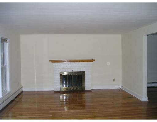 17 Margaret Road Sharon, MA 02067 - Photo 3 of 9 Gallery Image 3