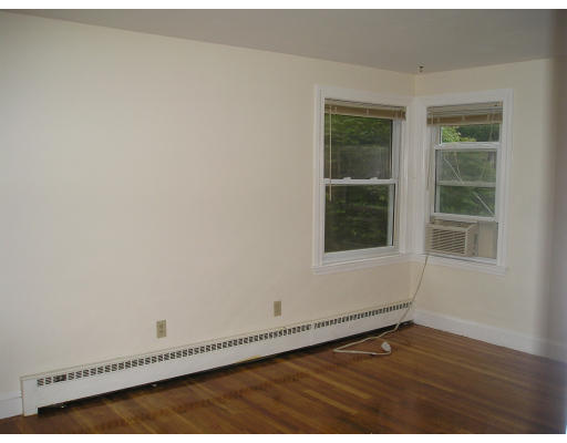 17 Margaret Road Sharon, MA 02067 - Photo 6 of 9 Gallery Image 6