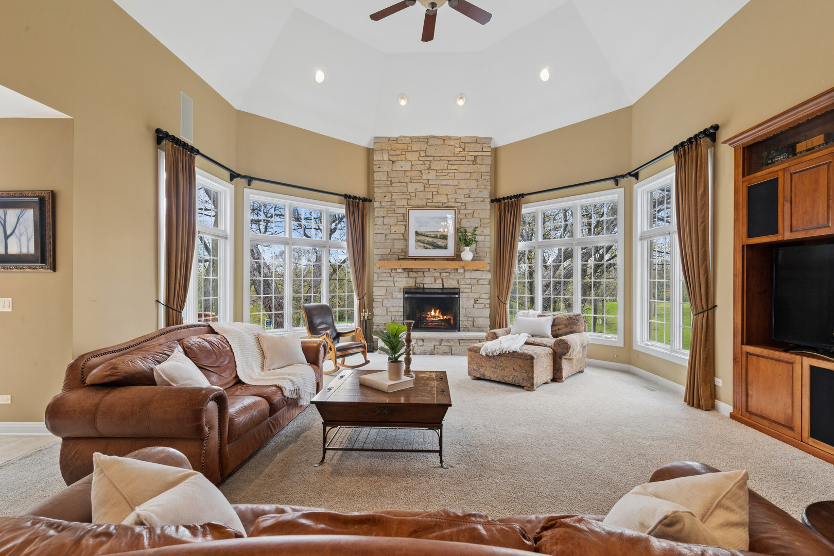 2719 Crystal Way Prairie Grove, IL 60012 - Photo 13 of 40