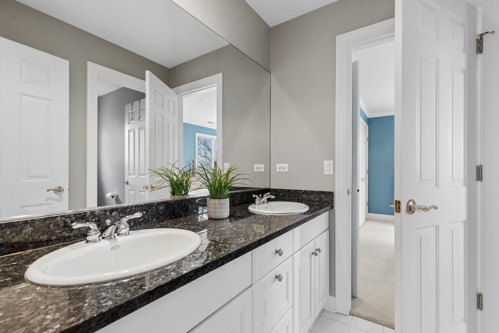 2719 Crystal Way Prairie Grove, IL 60012 - Photo 32 of 40