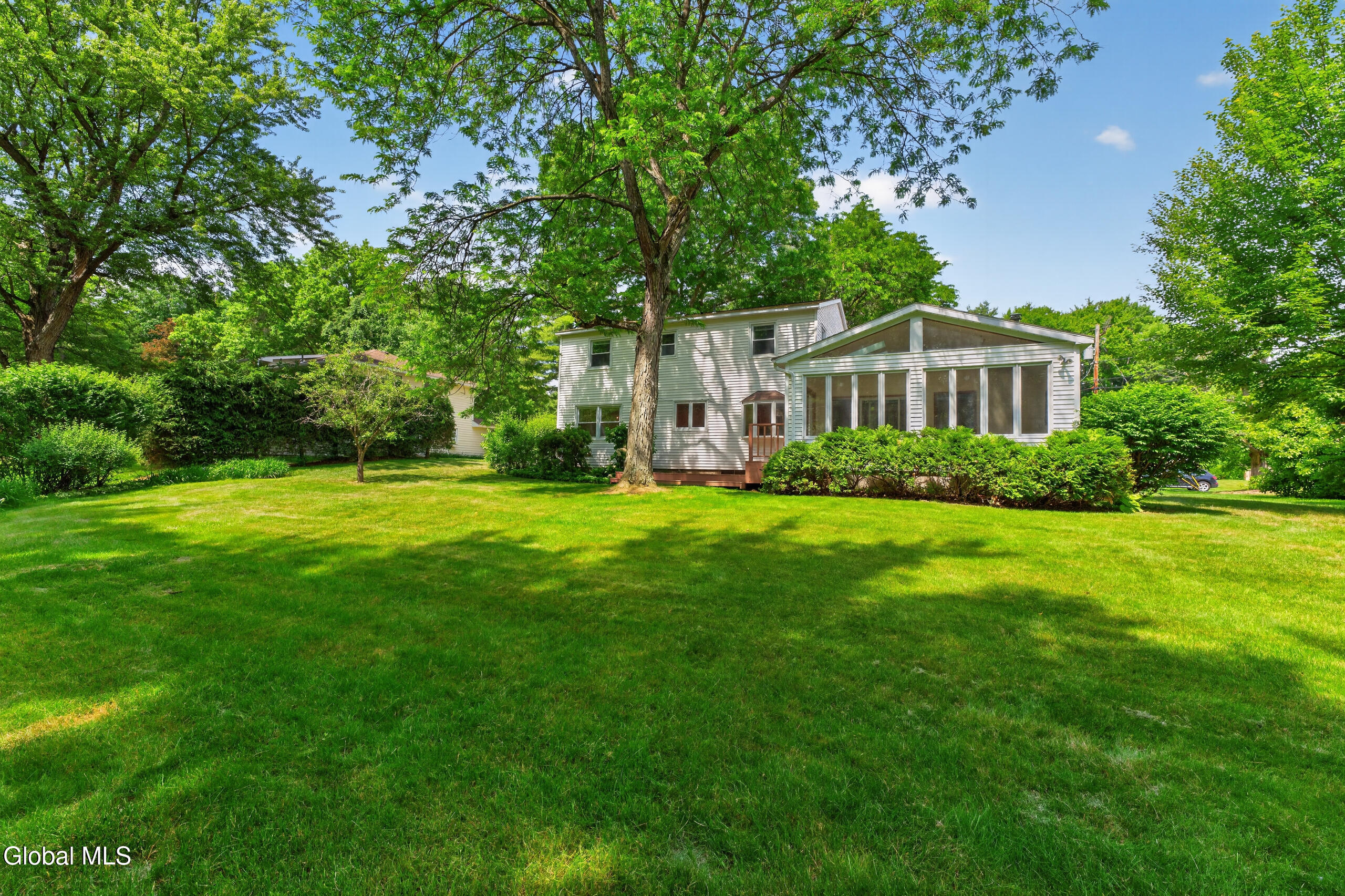 1222 Hempstead Road Niskayuna, NY 12309 - Photo 49 of 52 Yard 4