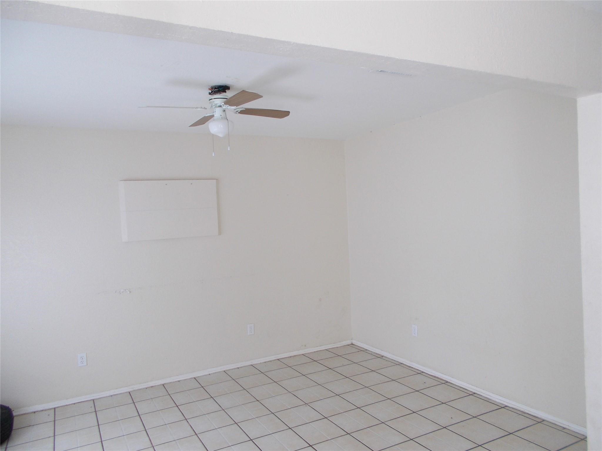 1923 Ojeman Road Houston, TX 77080 - Photo 8 of 14 a view of an empty room