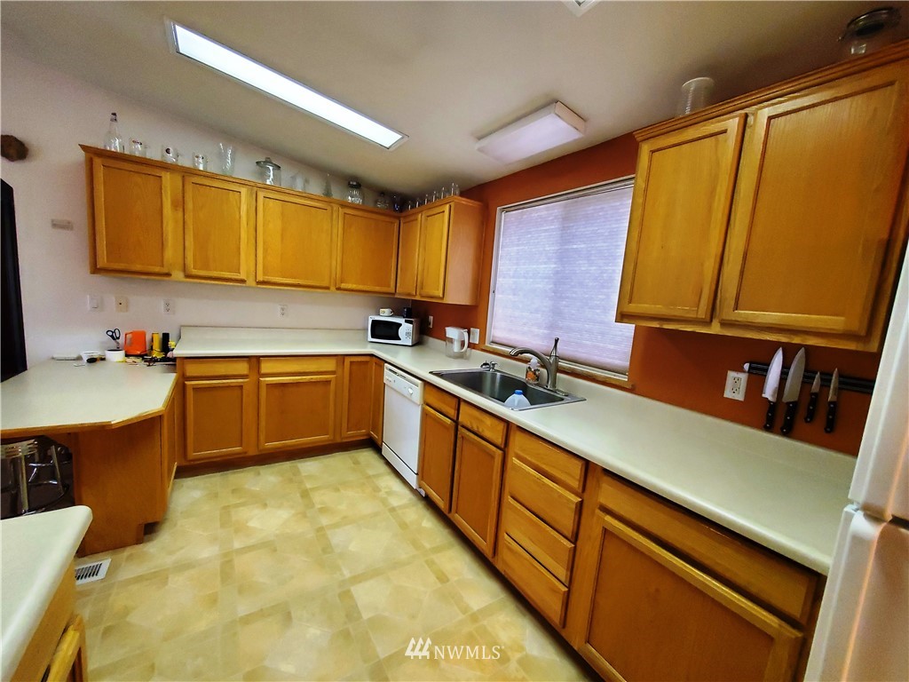 6714 Lower Peoh Point Road Cle Elum, WA 98922 - Photo 8 of 37 Gallery Image 8