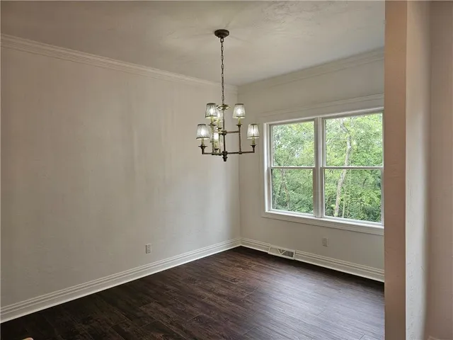 $465,000 | 816 South 10th Street, New Stanton, PA 15672