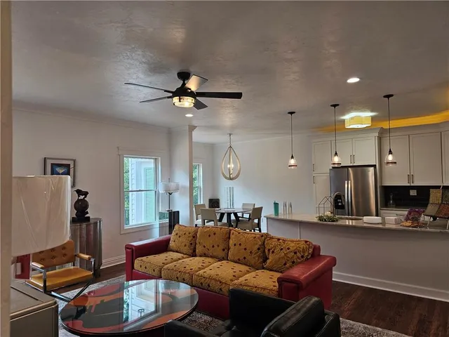 $465,000 | 816 South 10th Street, New Stanton, PA 15672