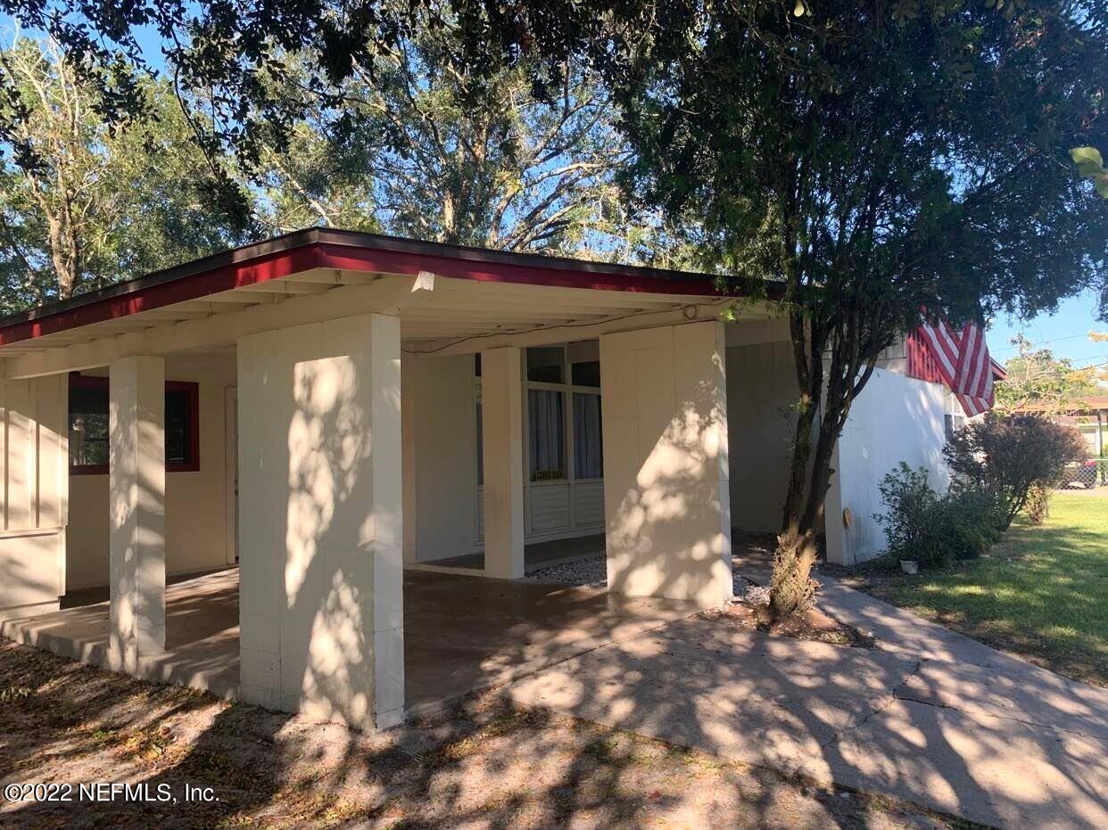 7033 Clovis Road Jacksonville, FL 32205 - Photo 6 of 37 Mid Century Modern home covered carport