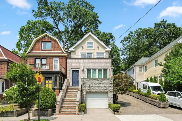 $1,485,000 | 351 West 262nd Street | North Riverdale
