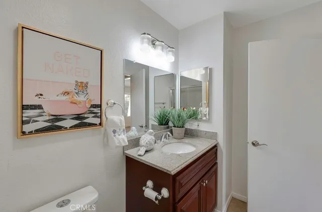 $560,000 | 10425 Hayford Street, Unit B, Bellflower, CA 90706