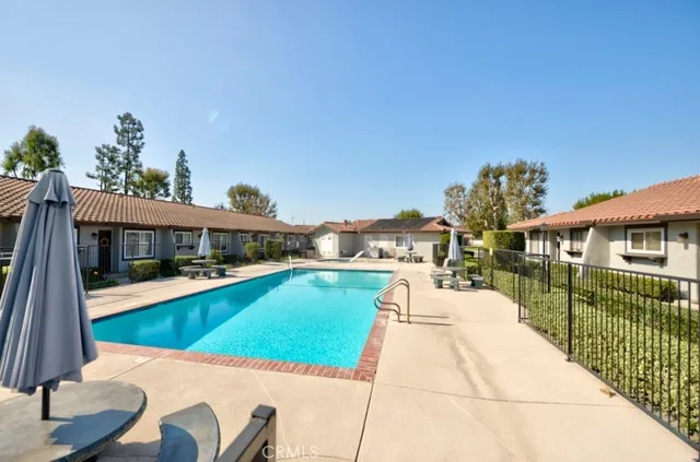 $560,000 | 10425 Hayford Street, Unit B, Bellflower, CA 90706