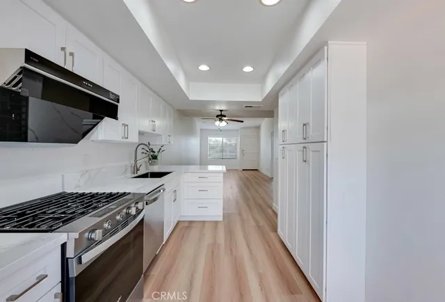 $560,000 | 10425 Hayford Street, Unit B, Bellflower, CA 90706