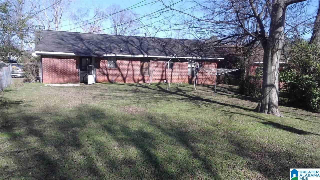 321 54th Street Fairfield, AL 35064 - Photo 5 of 10