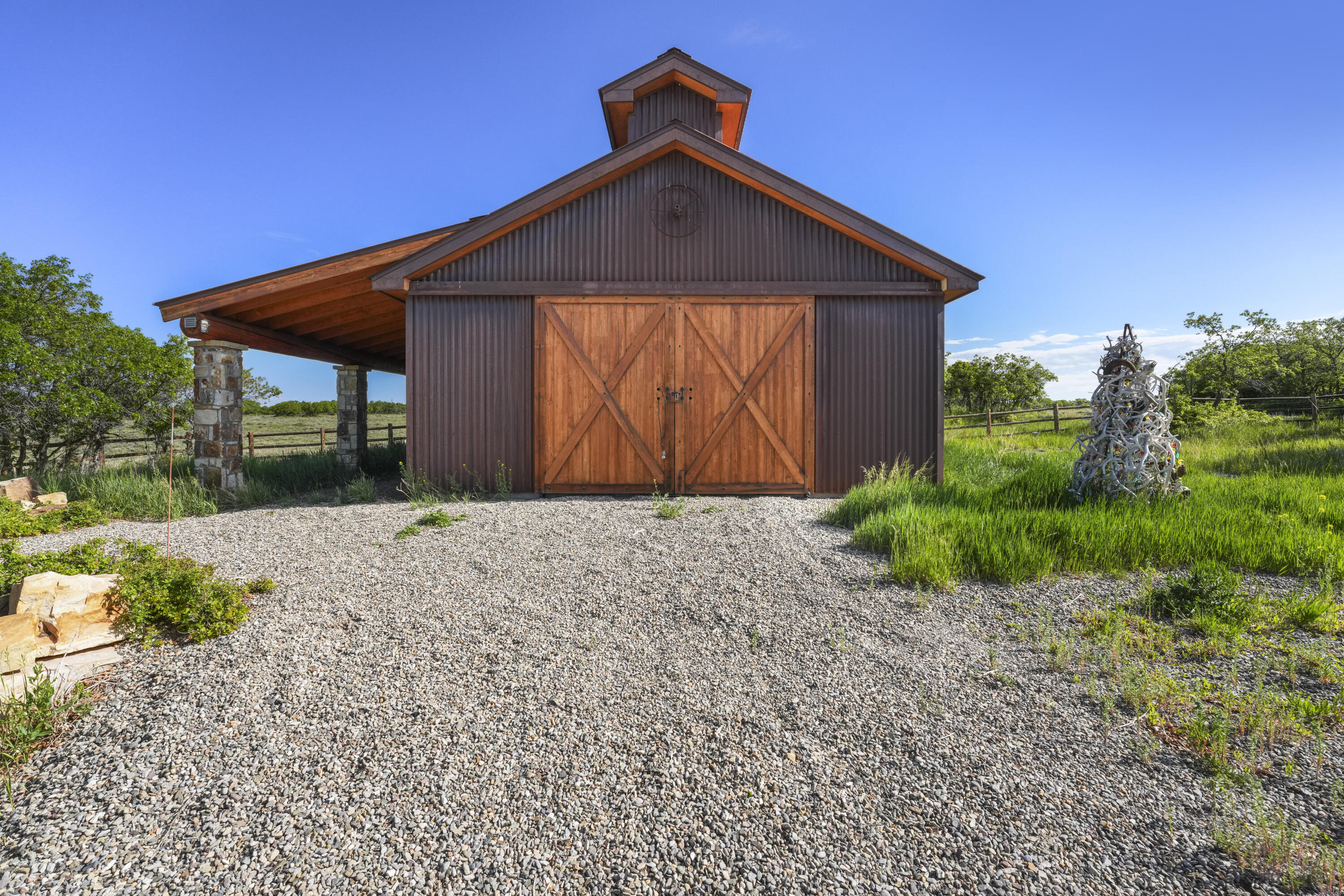 75 County Rd S44 Norwood, CO 81423 - Photo 21 of 34 Barn