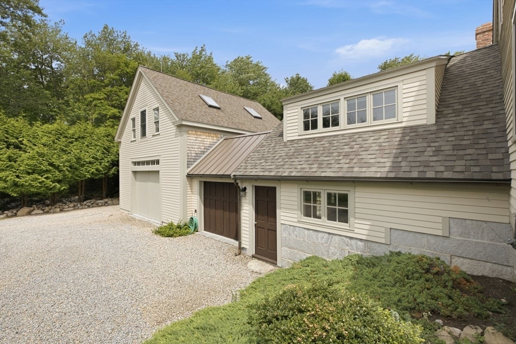 338 Clapp Road Scituate, MA 02066 - Photo 3 of 42