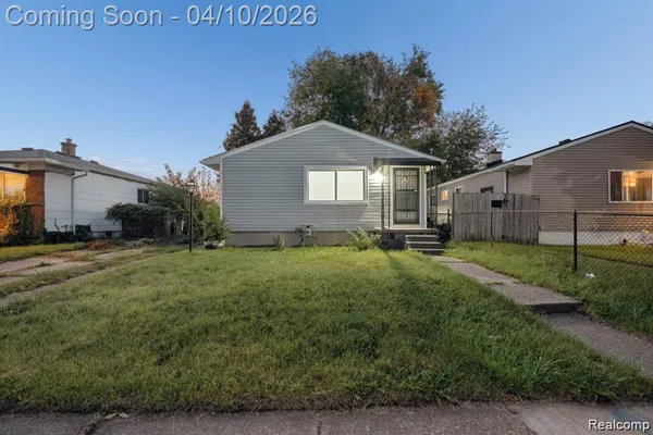 $89,900 | 3931 14th Street, Ecorse, MI 48229