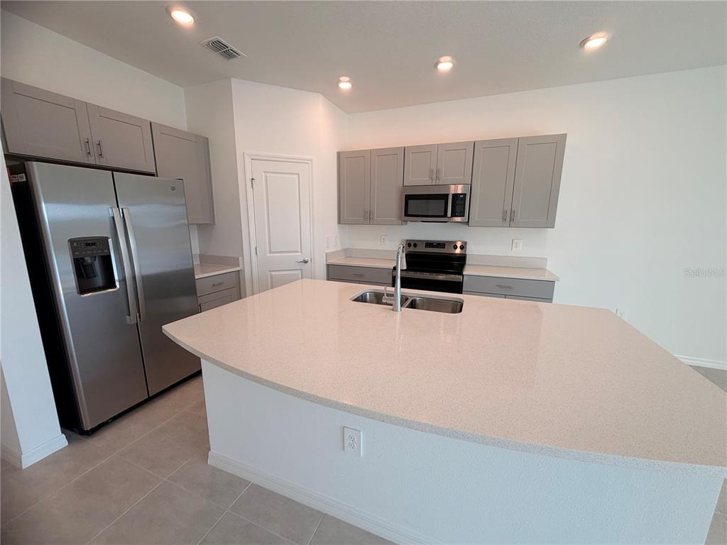 2212 Portrait Street Kissimmee, FL 34758 - Photo 8 of 29